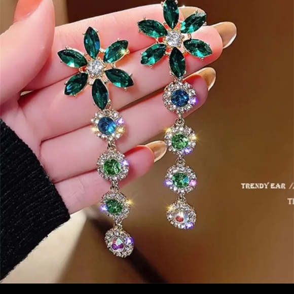 ÑEW Retro Long Tassel Earrings - Picture 6 of 7